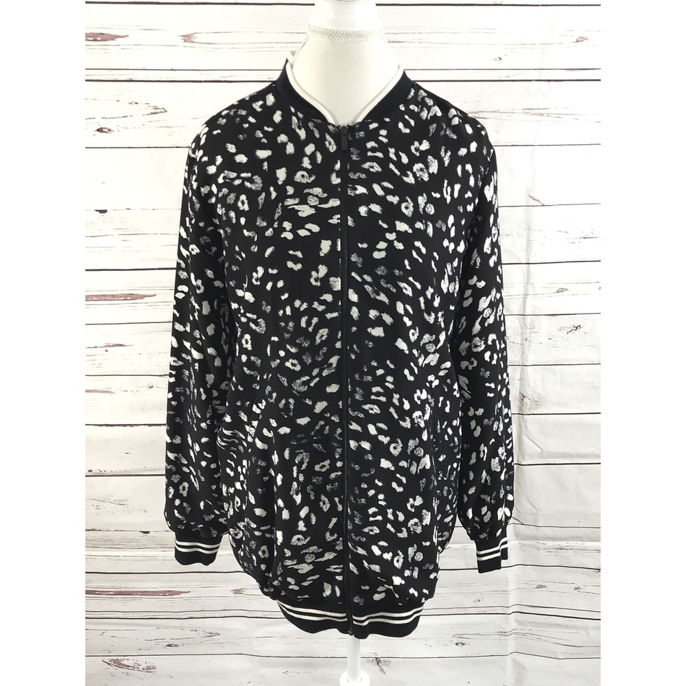 Vince Camuto Jacket Women's Small Black/White Bomber Jacket Cheetah Prints